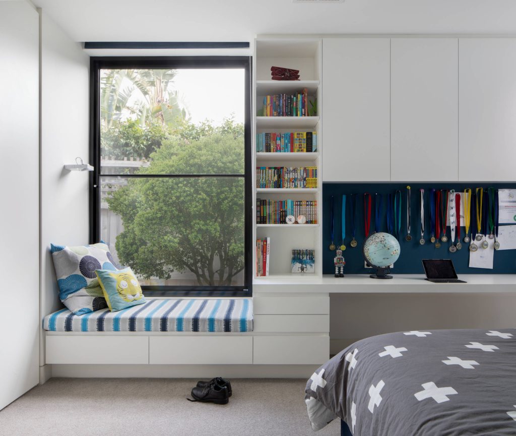 Ý tưởng decor phòng ngủ cho con trai theo phong cách Minimalist
